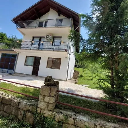 Emanuel 야이체