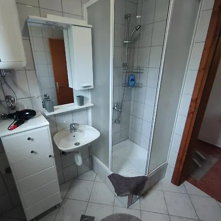 Emanuel Apartament *